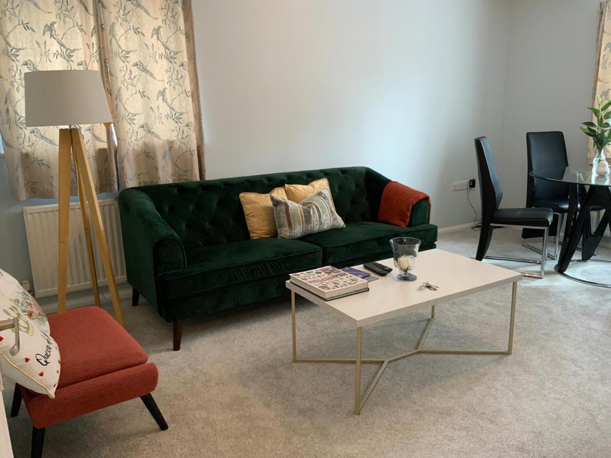 2 Bedroom Apartment Near Southfields London Exterior foto