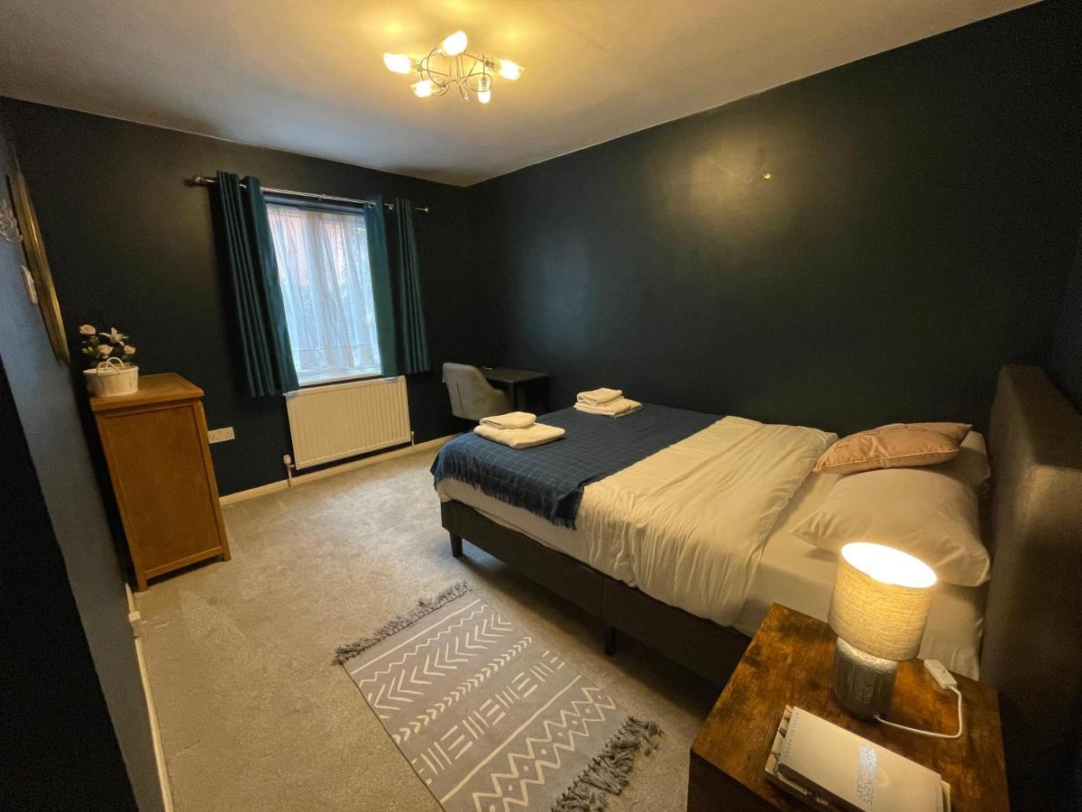 2 Bedroom Apartment Near Southfields London Exterior foto