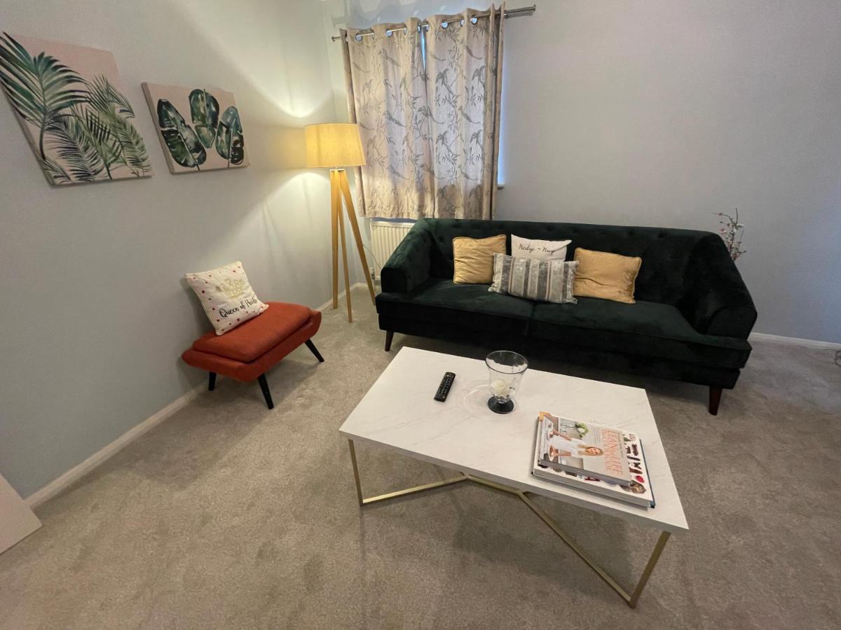 2 Bedroom Apartment Near Southfields London Exterior foto